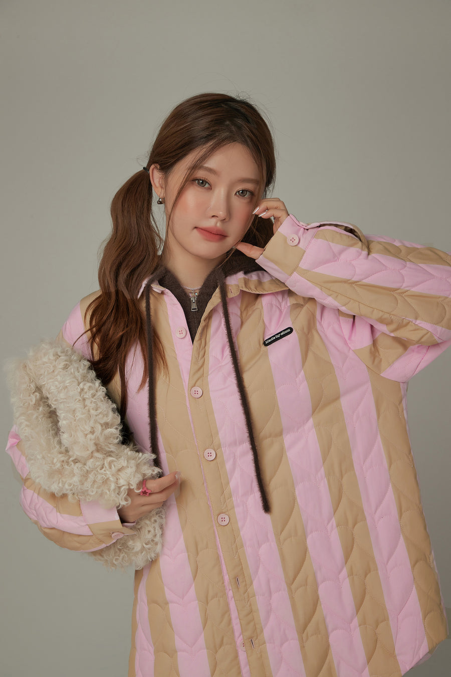 CHUU Striped Heart Quilted Jacket