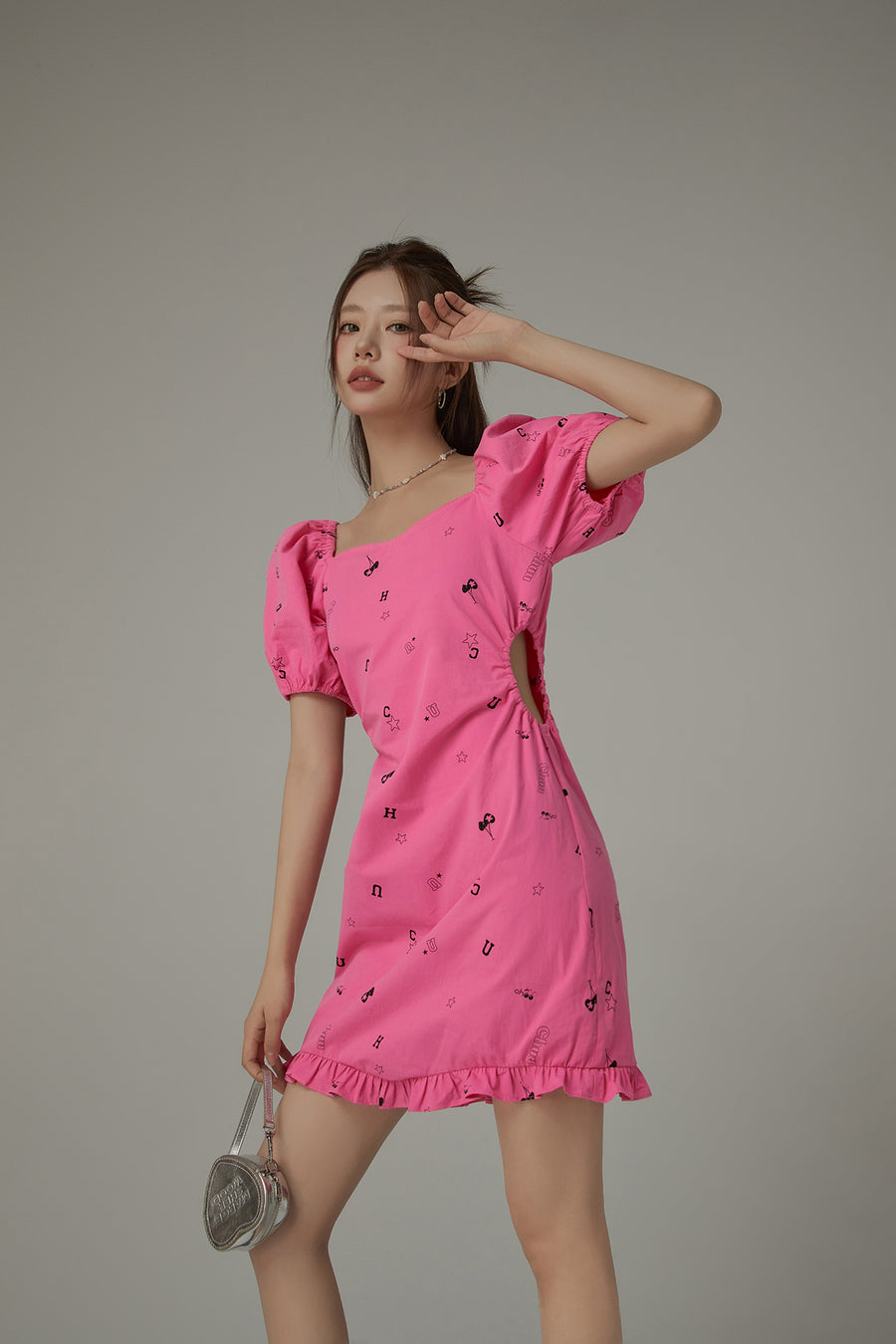 CHUU Chuu Symbols Ruffled Side Cutout Puff Short Sleeve Mini Dress