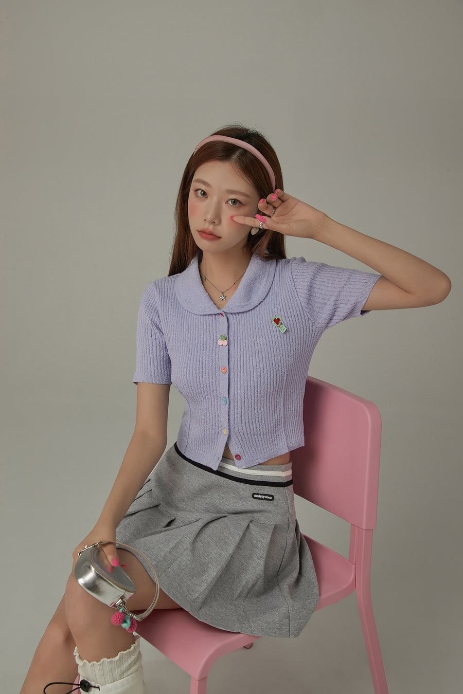 CHUU Rainbow Button Slim Crop Knit Top