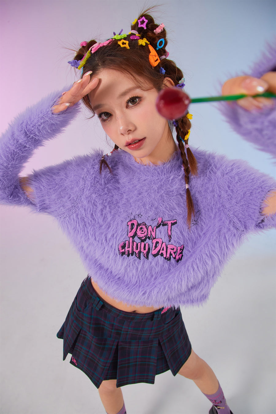 CHUU Fuzzy Sleeve Slit Crop Knit Sweater