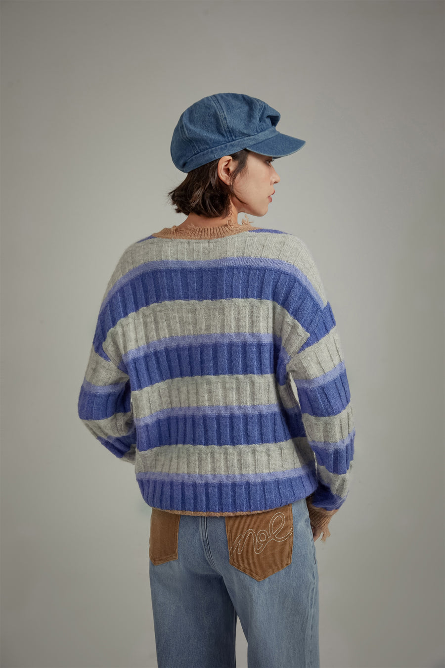 CHUU Distressed Striped Loose Knit Sweater