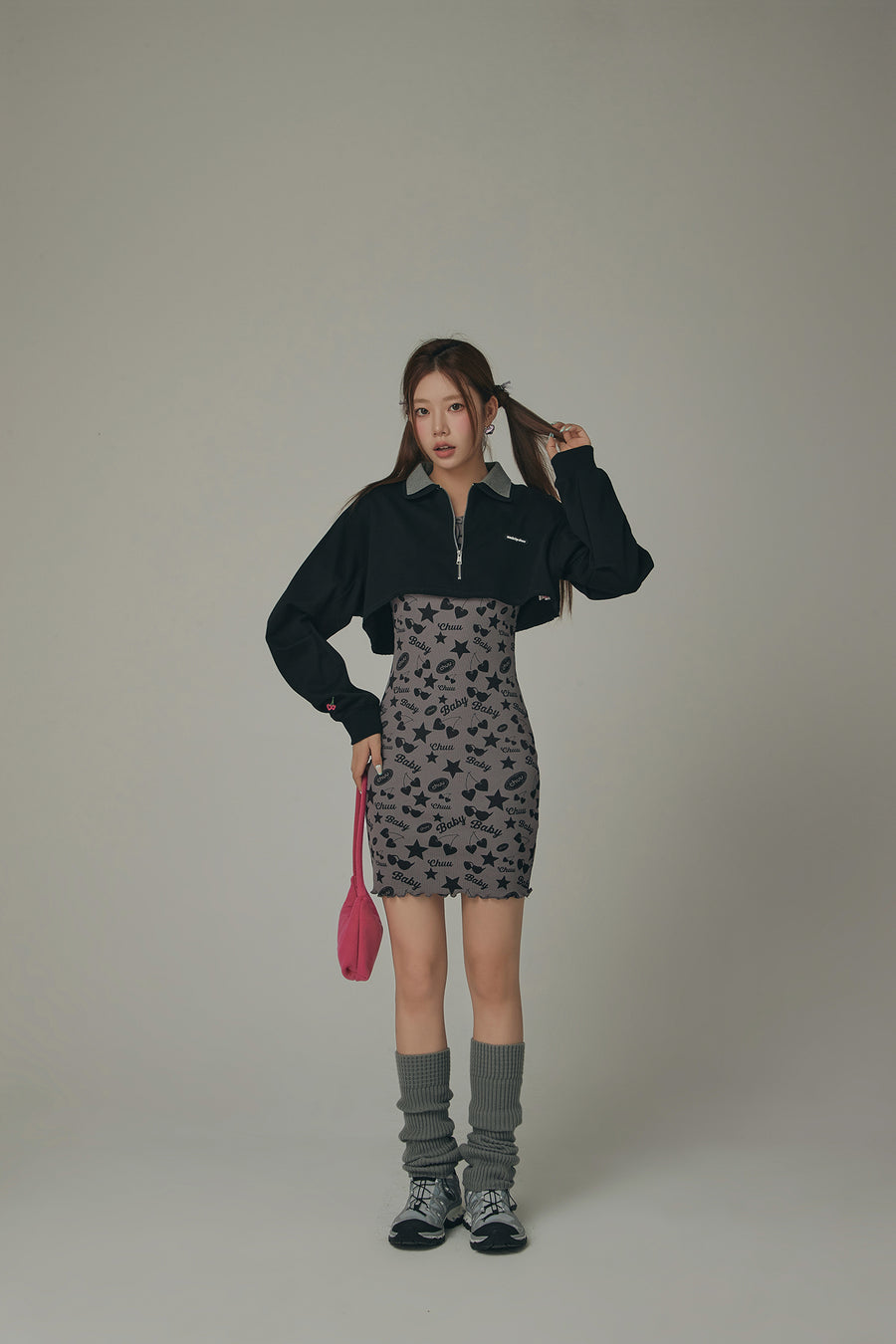 CHUU Frilly Hem Sleeveless Logo Mini Dress