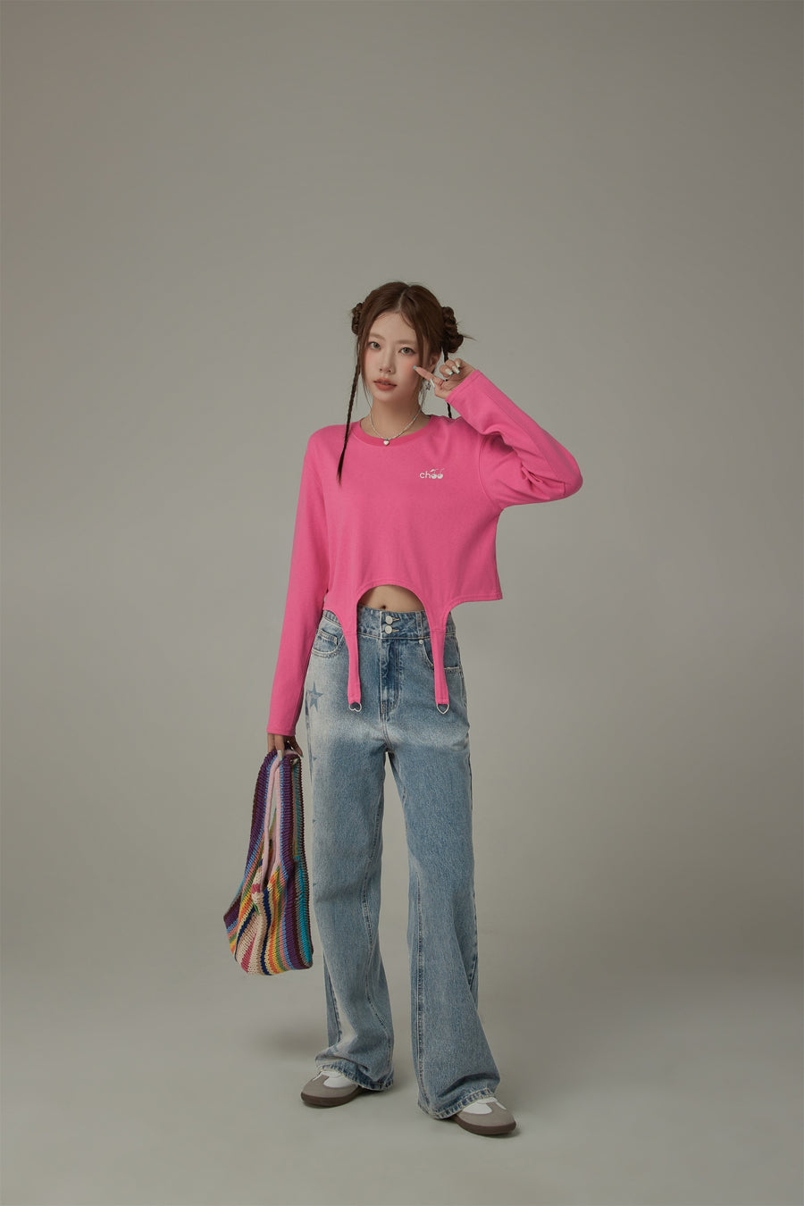 CHUU Cherry Bomb Garter Long Sleeves Sweatshirt