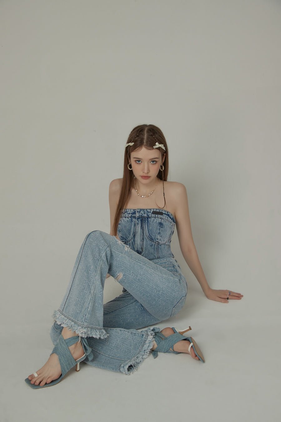 CHUU Fringed Ripped Bootcut Denim Jeans