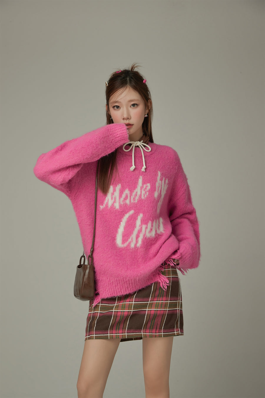 CHUU Logo Distressed Lettering Loose Fit Knit Sweater