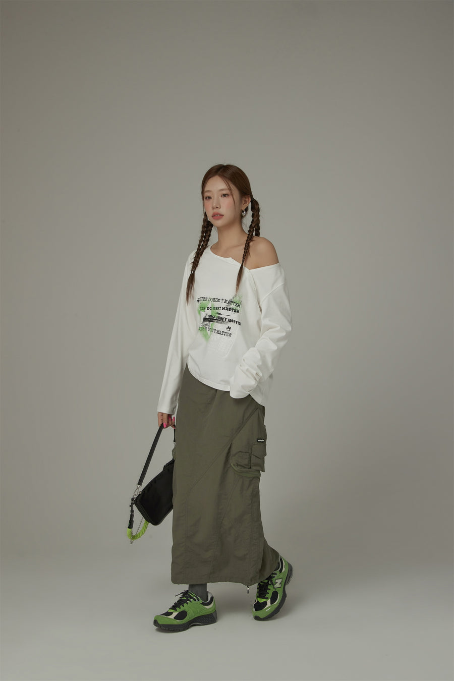 CHUU Cargo Pockets Maxi Skirt