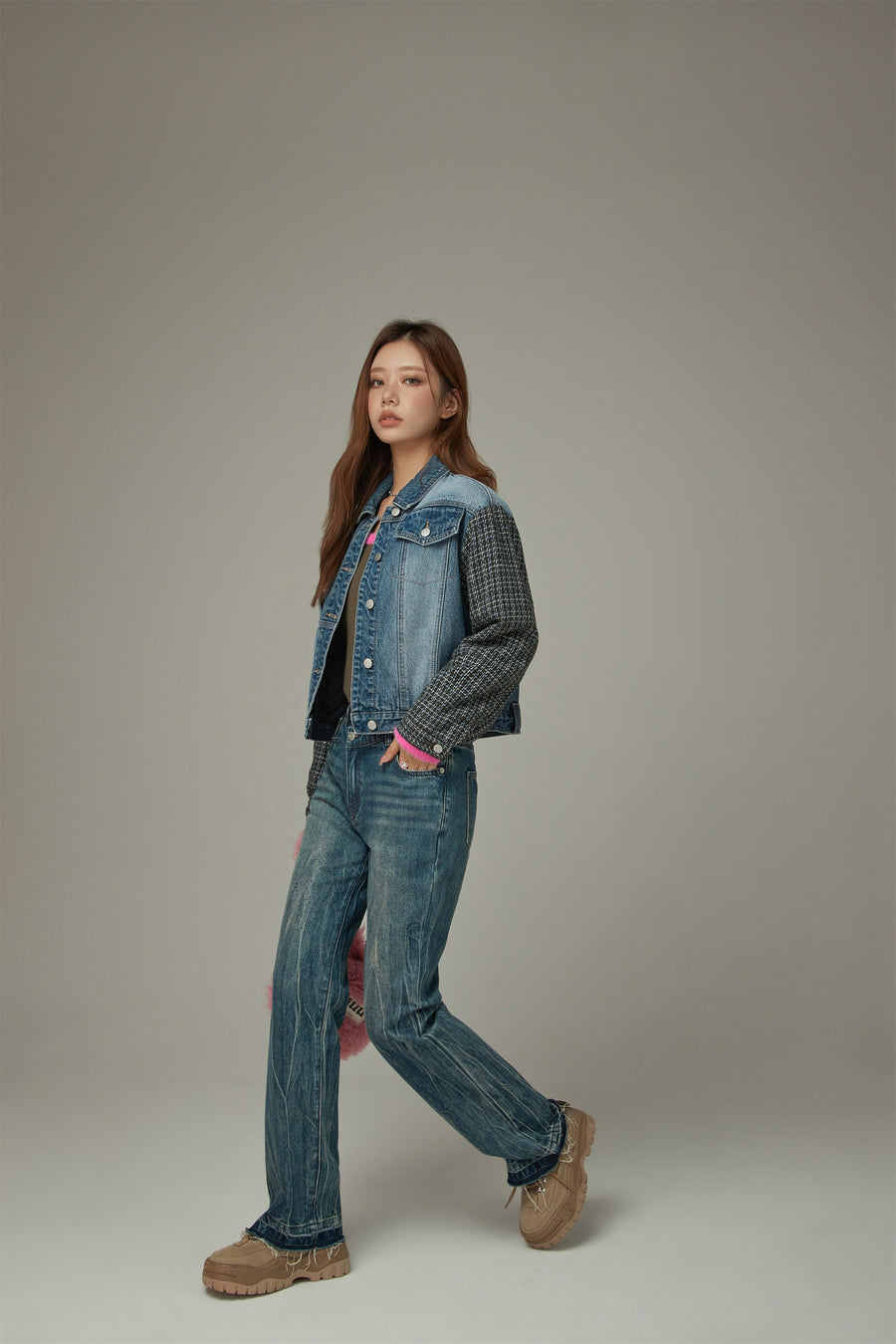 CHUU Wavy Raw Hem Bootcut Denim Jeans