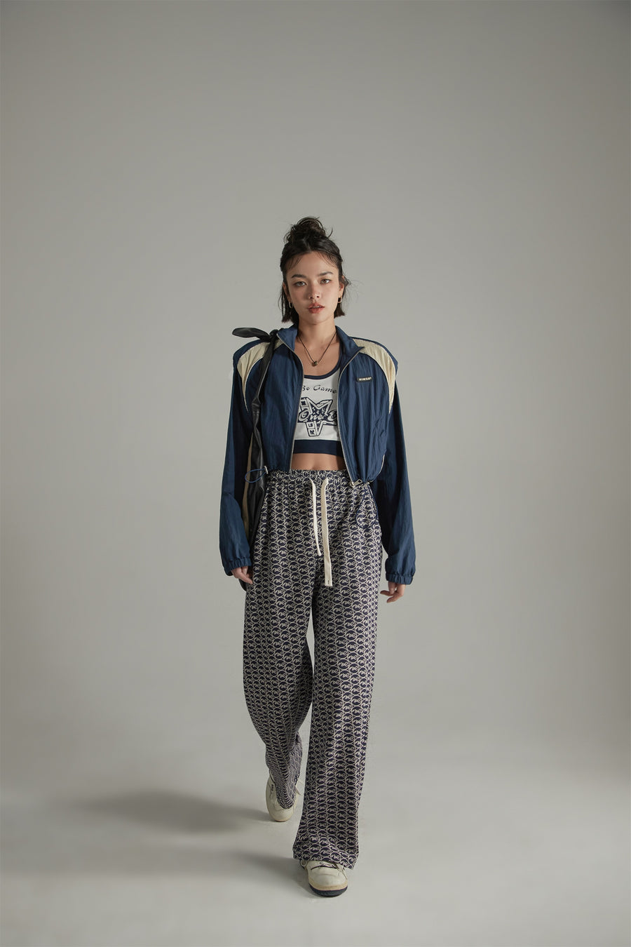 CHUU Letter Fully Printed Wide Leg Casual Pants