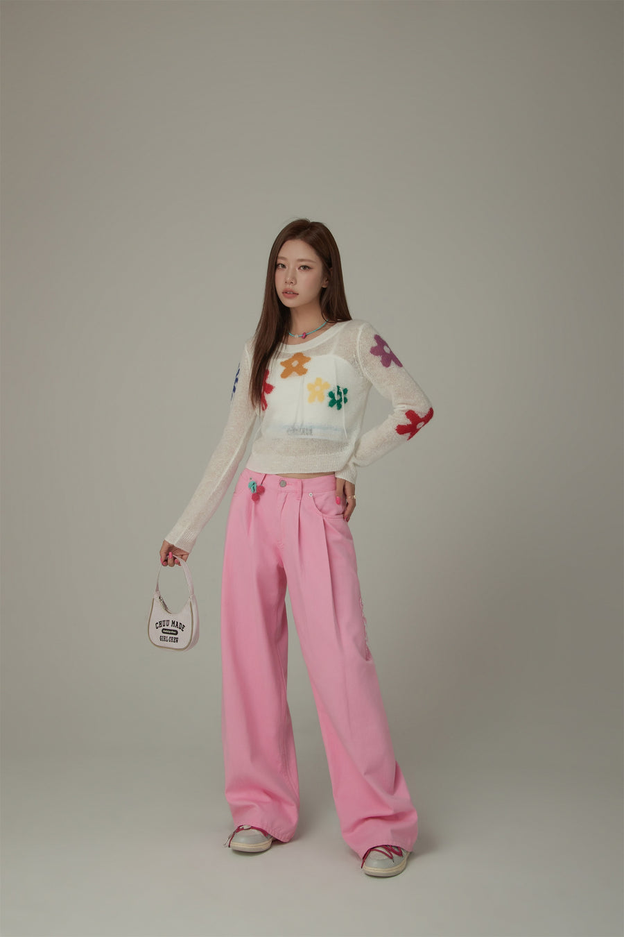 CHUU Colorful Flowers Crop Knit Sweater