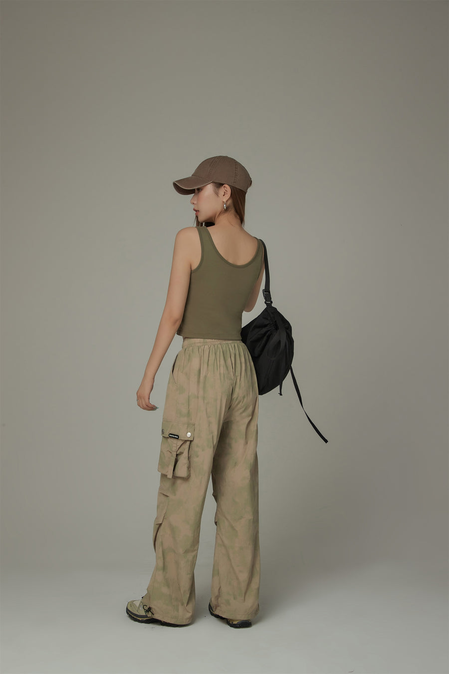 CHUU Color Cargo String Pants