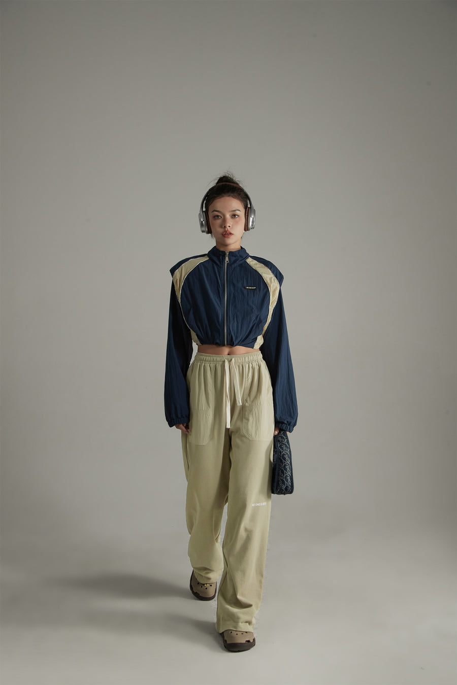 CHUU Banded Wide-Leg Slacks