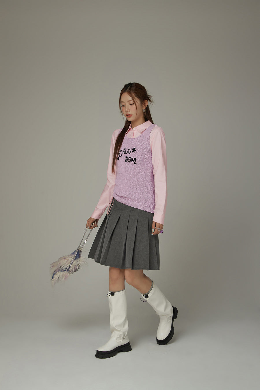 CHUU Logo Embroidered Pleated Skirt