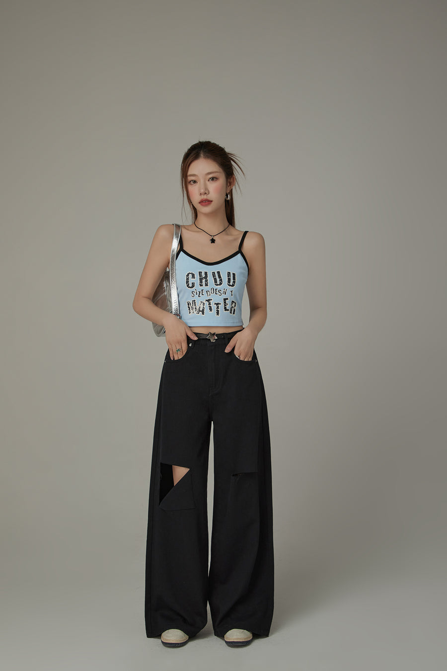 CHUU Chuu Size Doesnt Matter Printed Sleeveless Crop Top