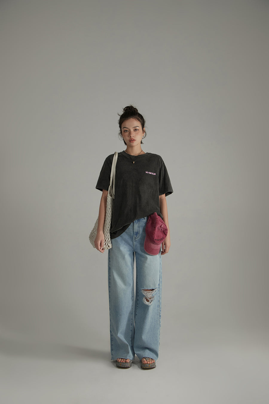 CHUU Raw Hem Ripped Loose Fit Wide Denim Jeans