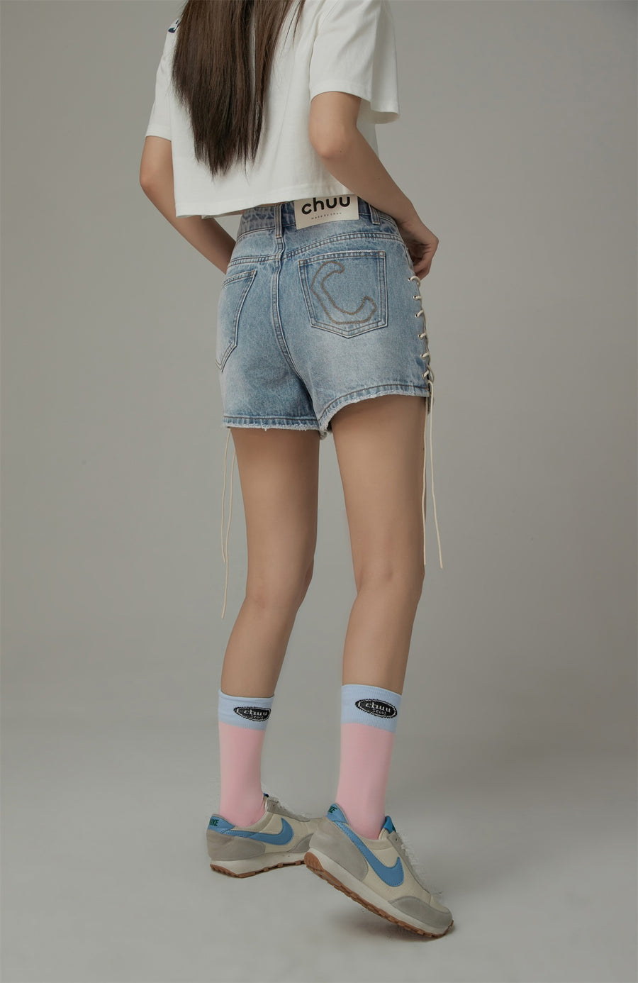 CHUU Chuu Lettering Color Band High Socks