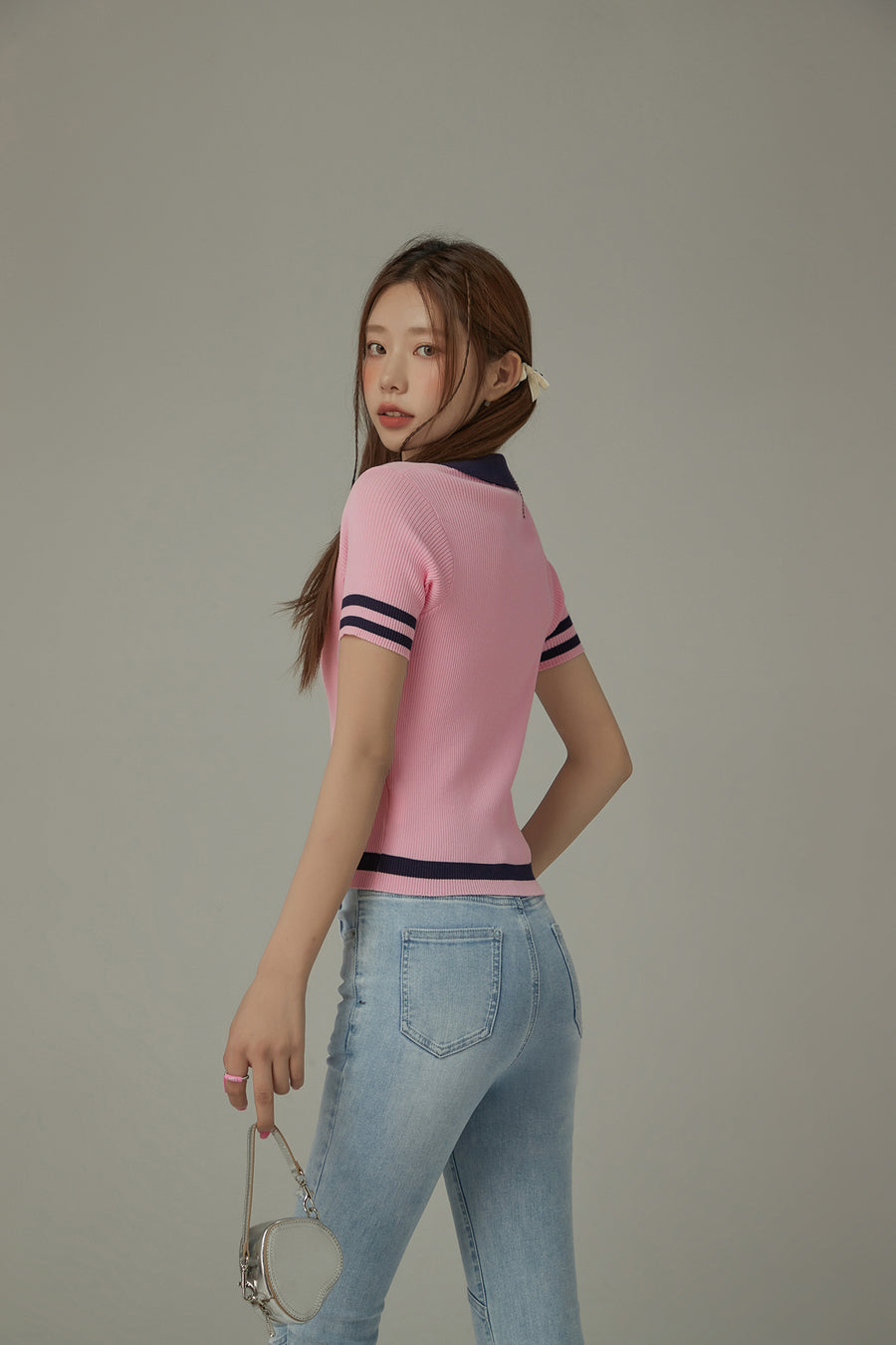 CHUU Open Collar Color Combination Knit Top