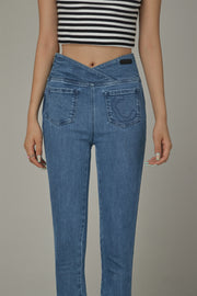 Wrap Front Pockets Denim Cropped Slim Jeans