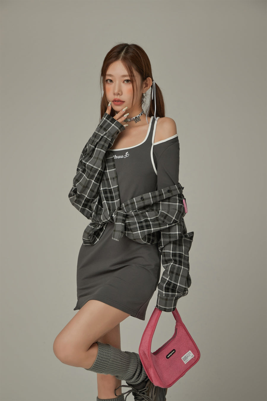 CHUU Off Shoulder Split Long Sleeve Mini Dress