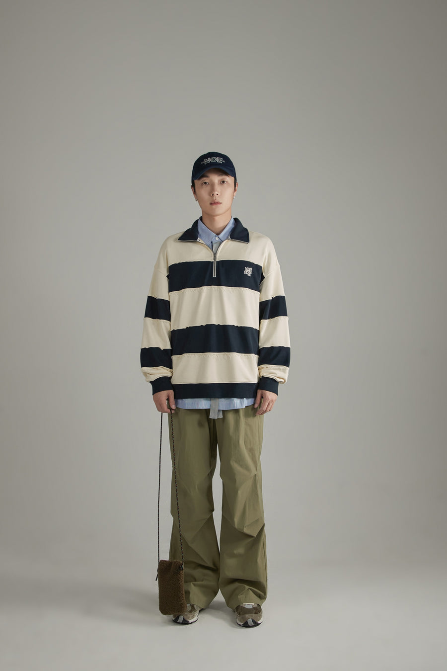 CHUU Half Zip-Up Color Striped Sweatshirt