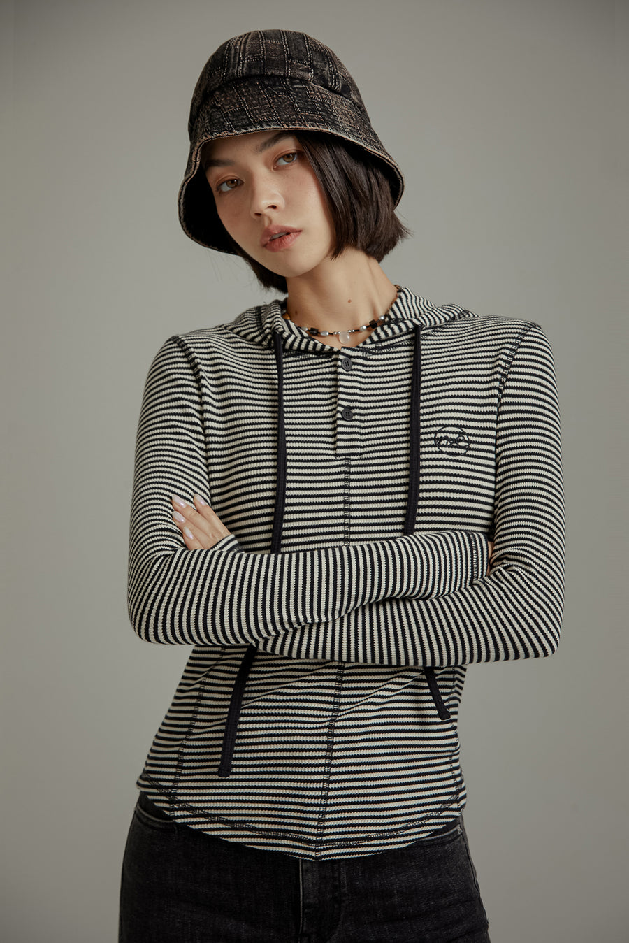 CHUU Striped Slim String Hoodie