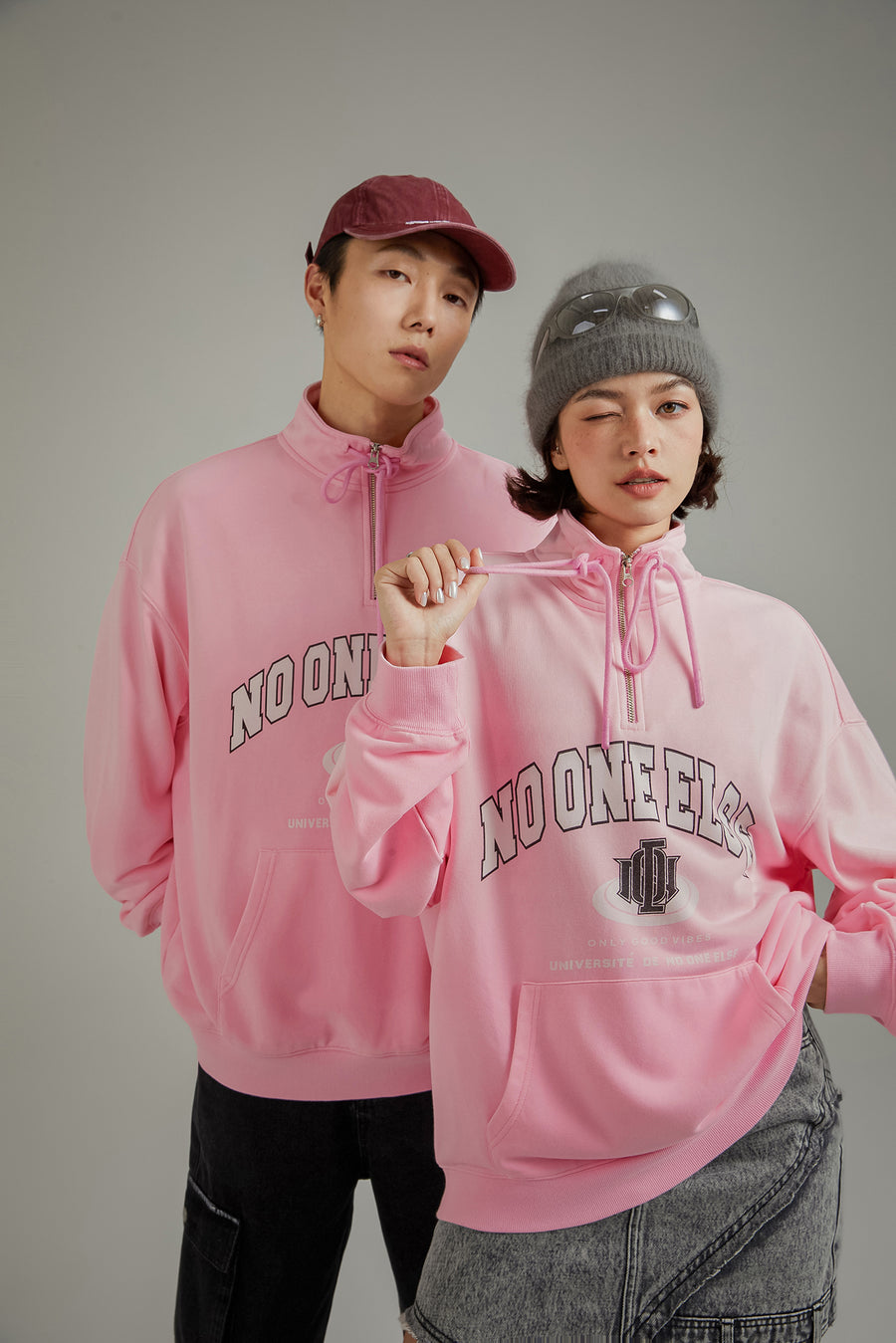 CHUU Logo Half Zip-Up Boxy Hoodie