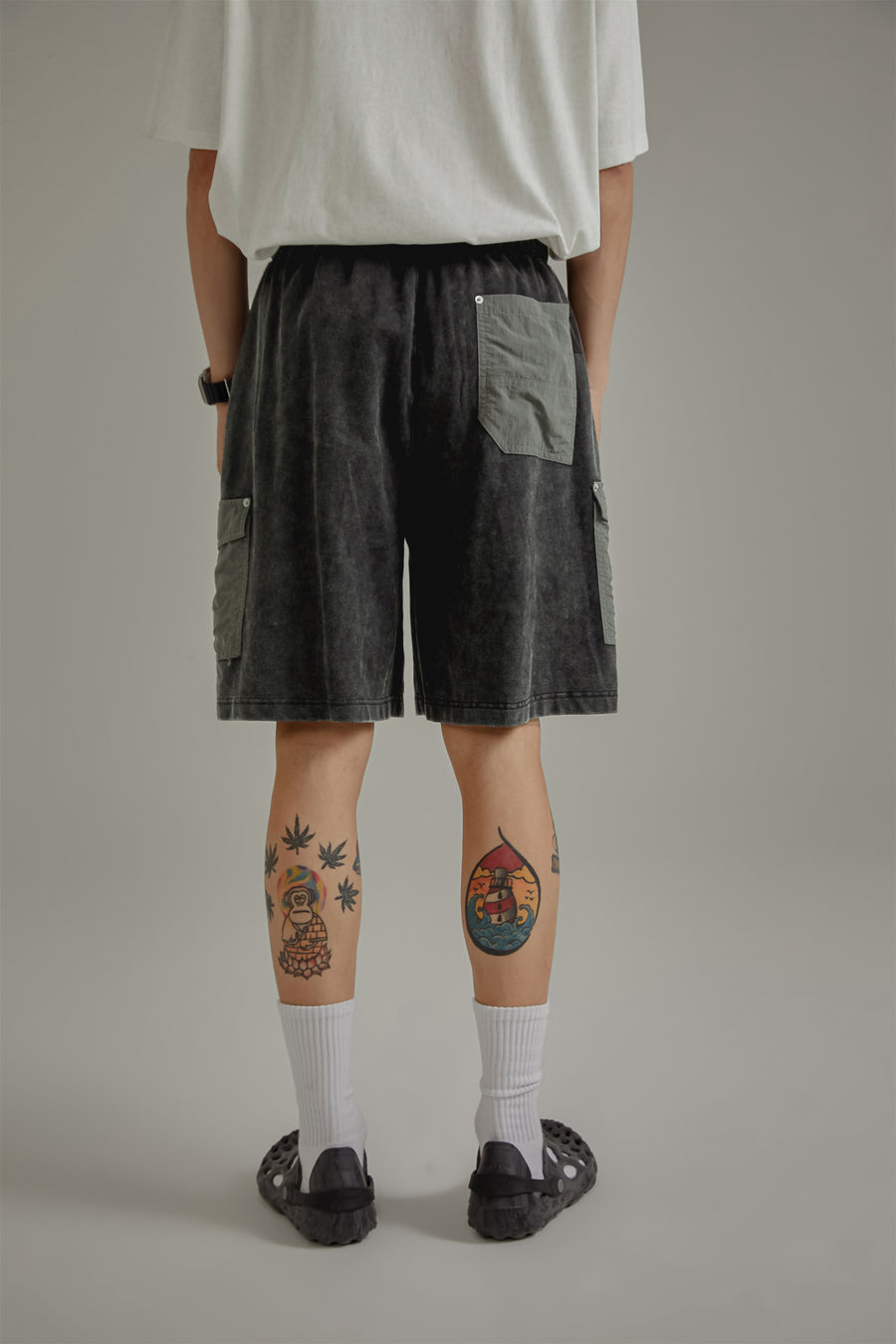 CHUU Pocket Wide Casual Shorts