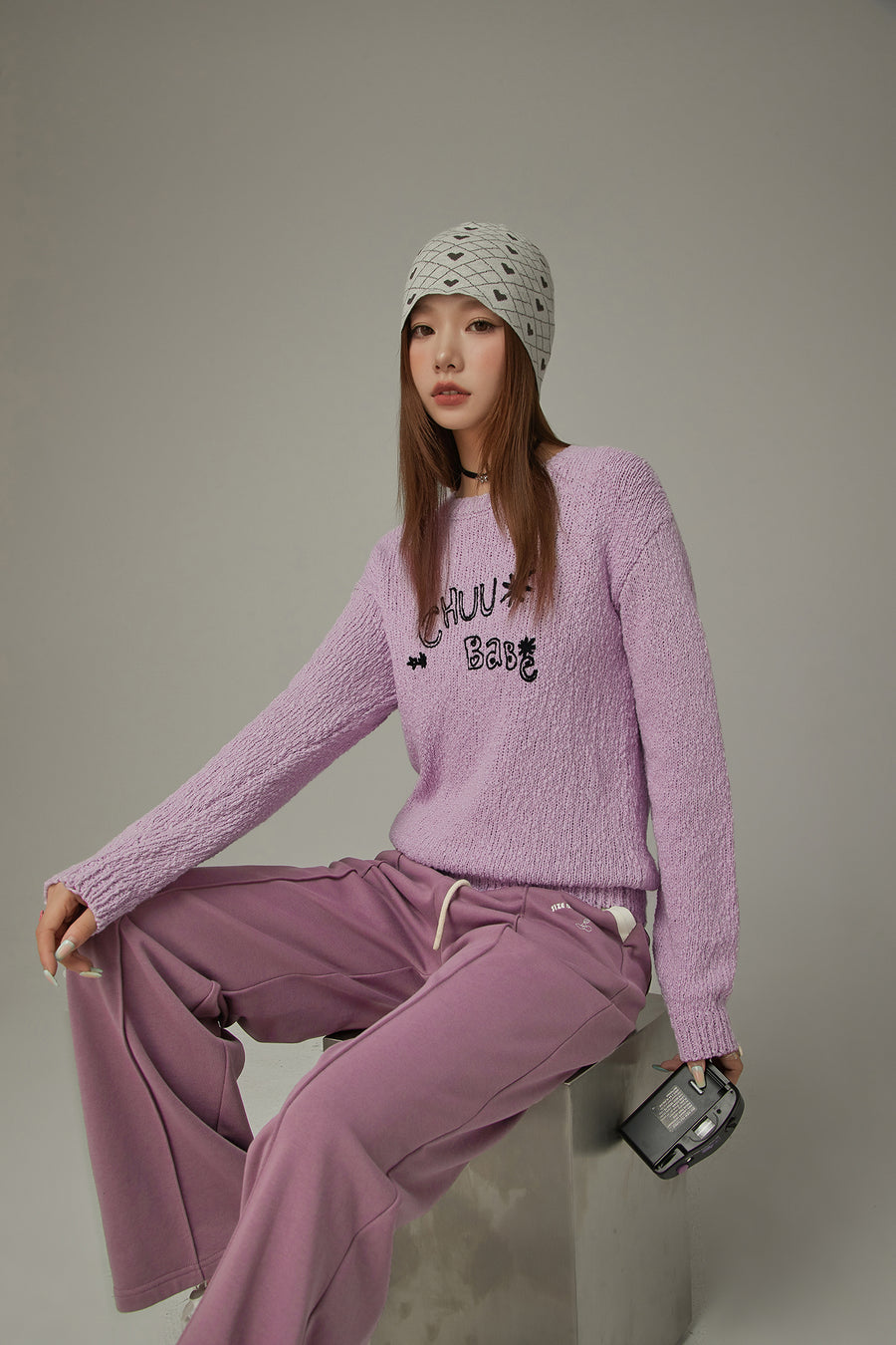 CHUU Macaron Color Logo Knit Sweater