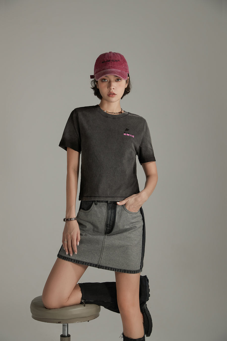 CHUU Vintage Print Logo Short Sleeve T-Shirt