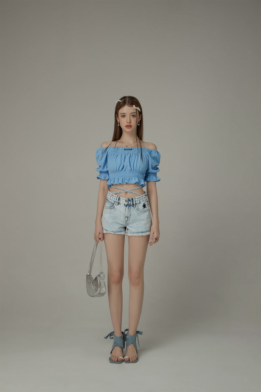 CHUU Off The Shoulder Puffed Sleeves Top