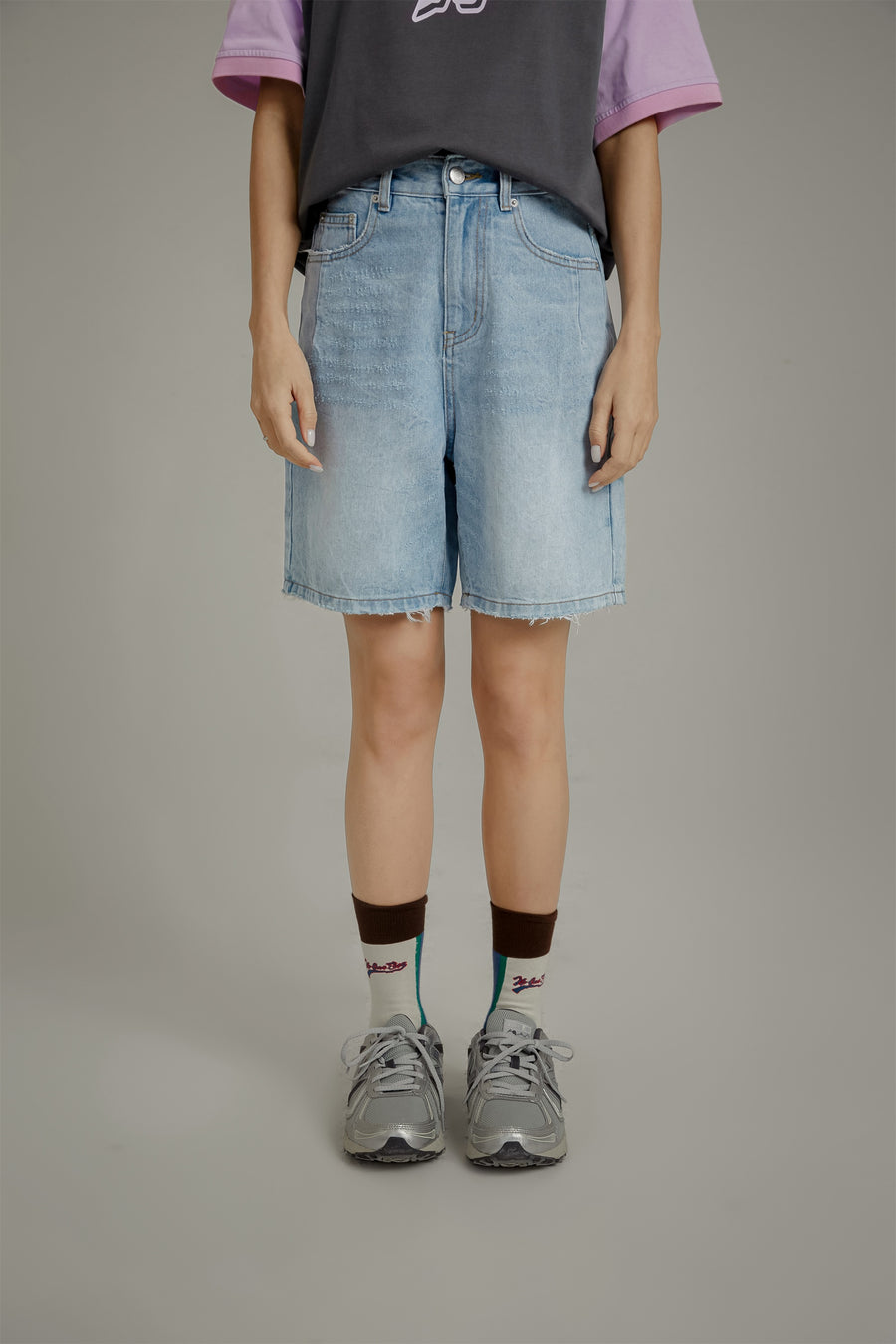 CHUU Daily Washed Denim Shorts