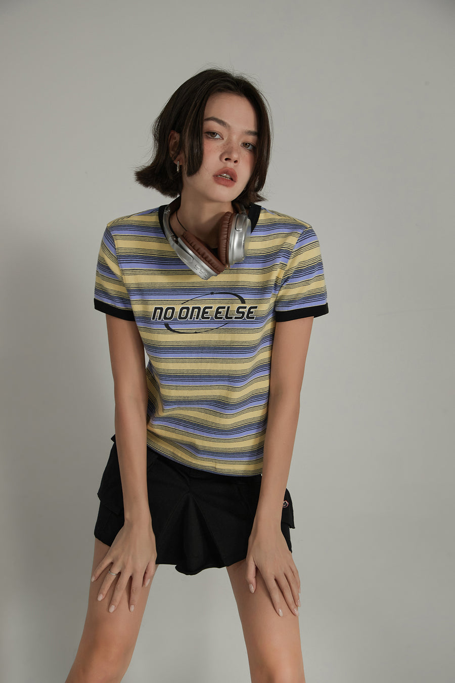 CHUU Noe Center Color Striped Short Sleeve T-Shirt