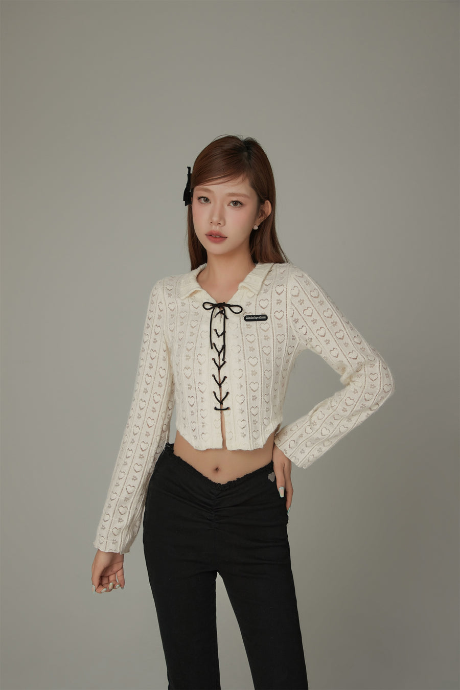 CHUU Heart Pattern Bow Lace Up Crop Blouse