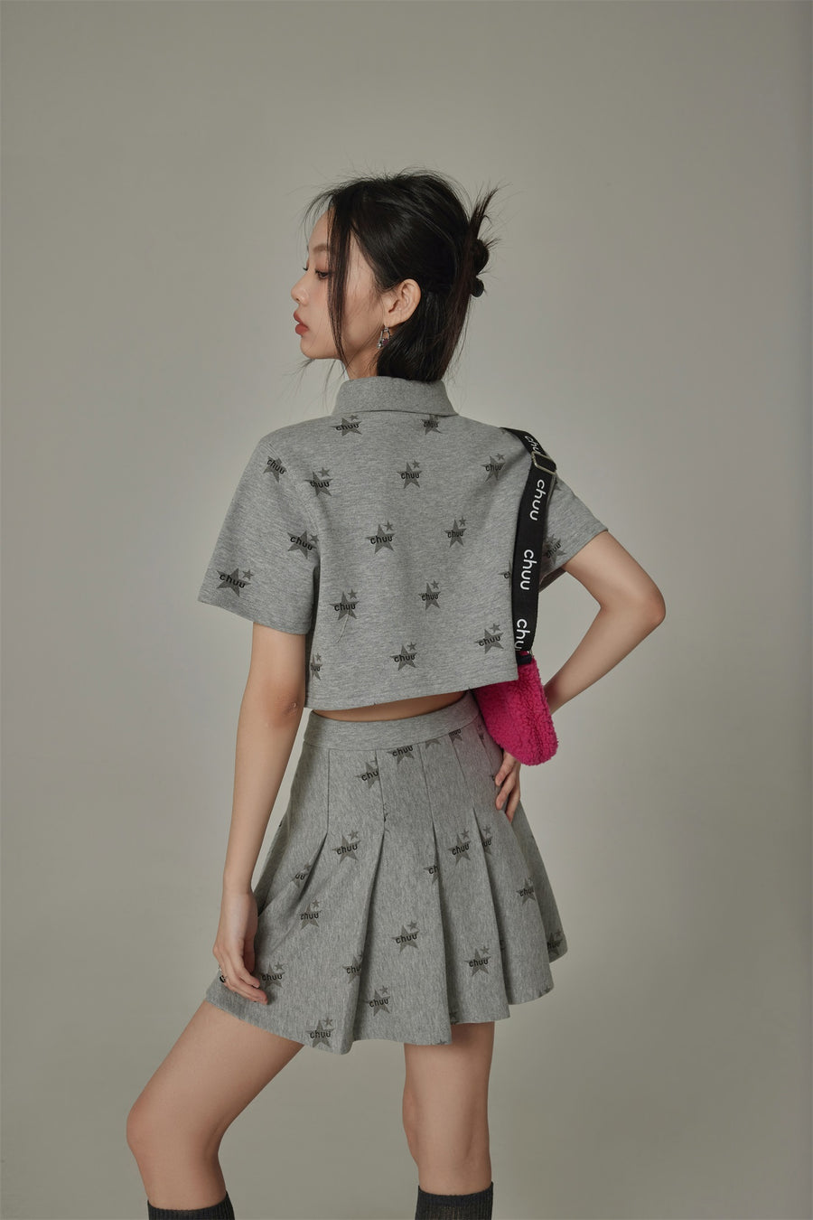 CHUU Chuu Star Pattern Button Up Collar Cropped T-Shirt