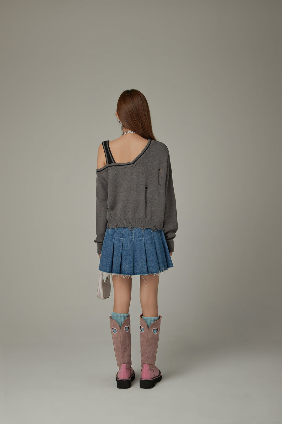 CHUU One Shoulder Cropped Loose Fit Knit Sweater