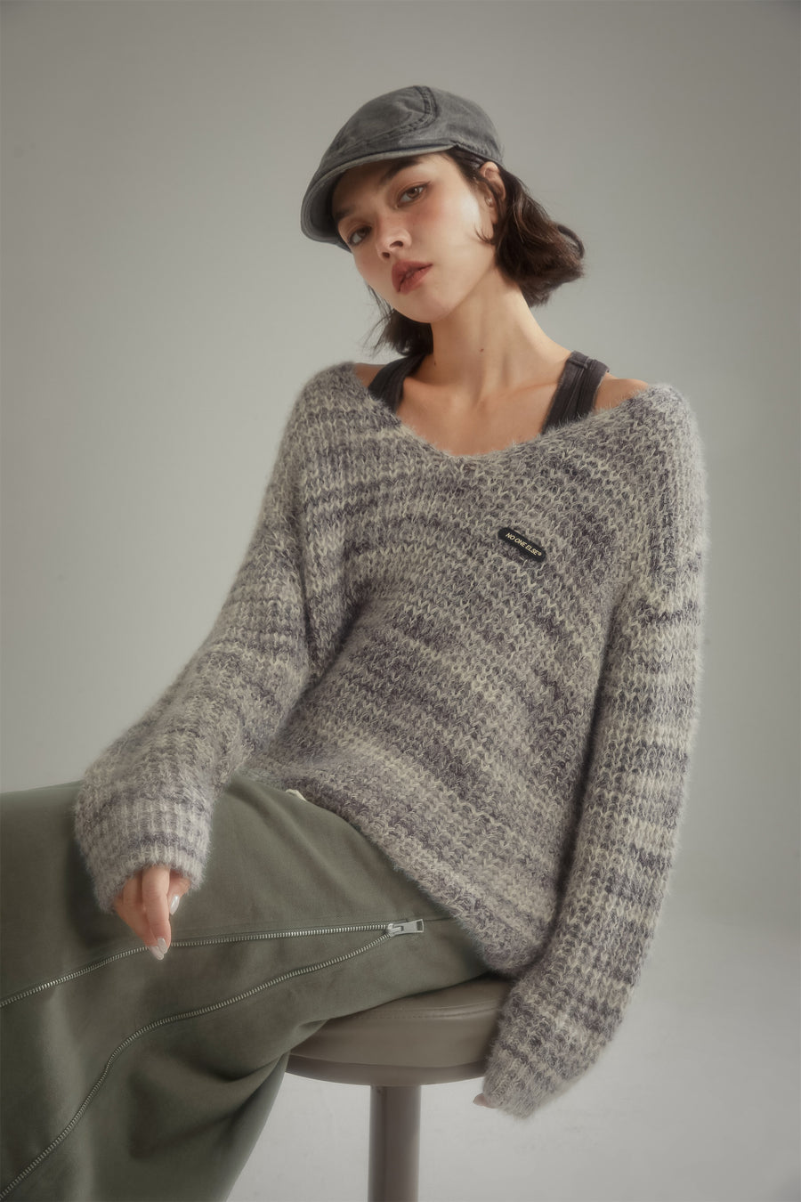 CHUU V-Neck Boxy Knit Sweater