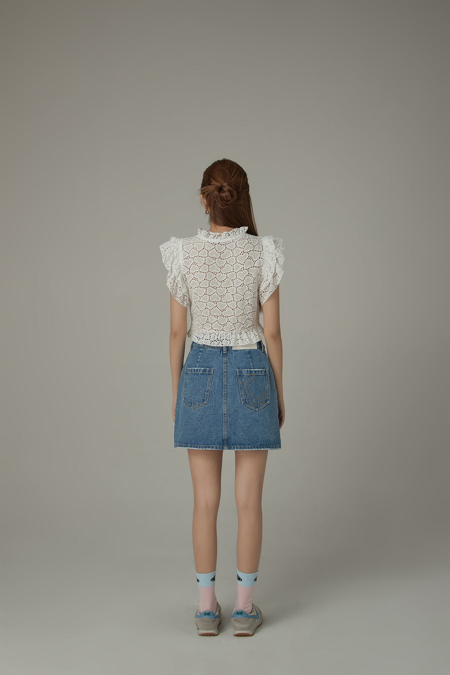 CHUU Ruffled Sleeve Heart Lace Blouse