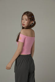 Made By Chuu Off-The-Shoulder Slim T-Shirt