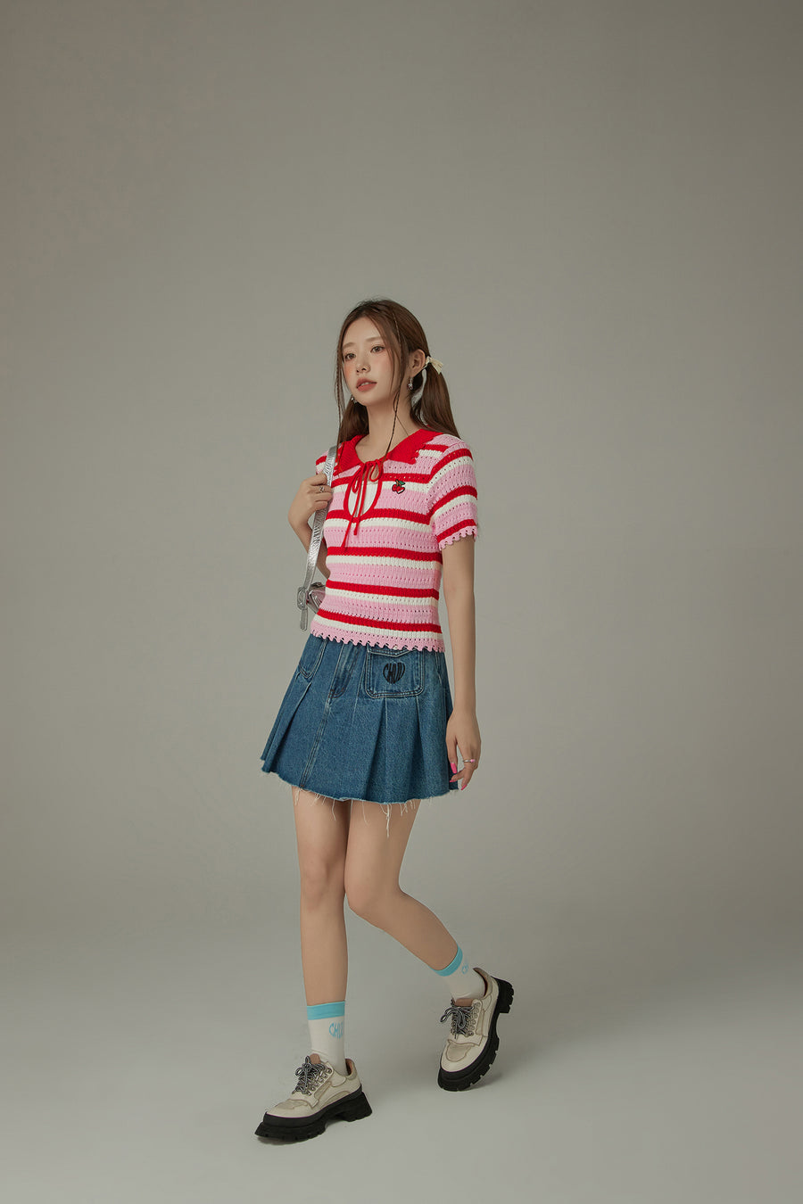 CHUU Stripe Ribbon Keyhole Knit Top