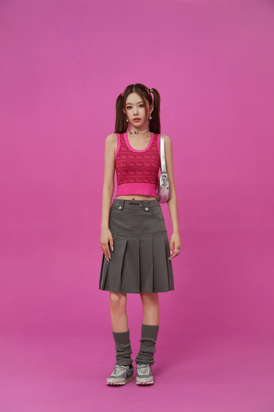 CHUU Logo Lettering Knit Sleeveless Top