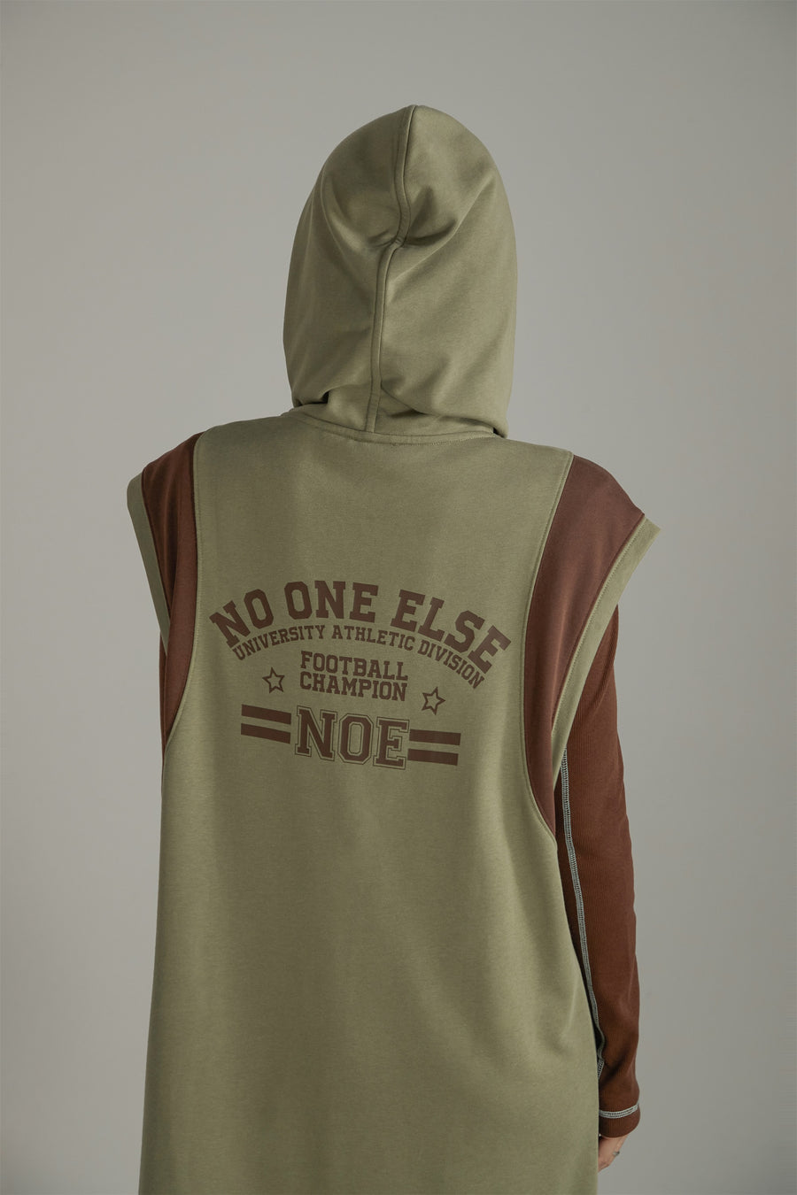CHUU Logo Hooded Sleeveless Long Dress