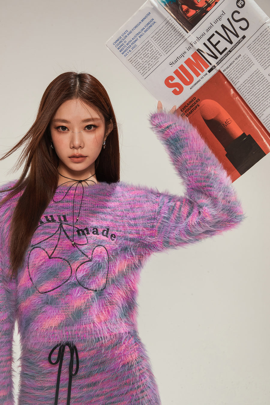 CHUU Logo Fuzzy Cherry Crop Knit Sweater