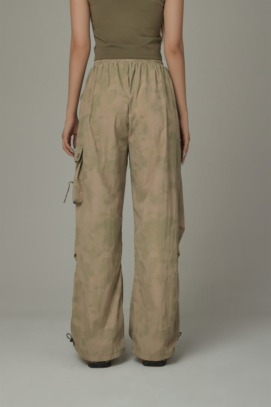 CHUU Color Cargo String Pants