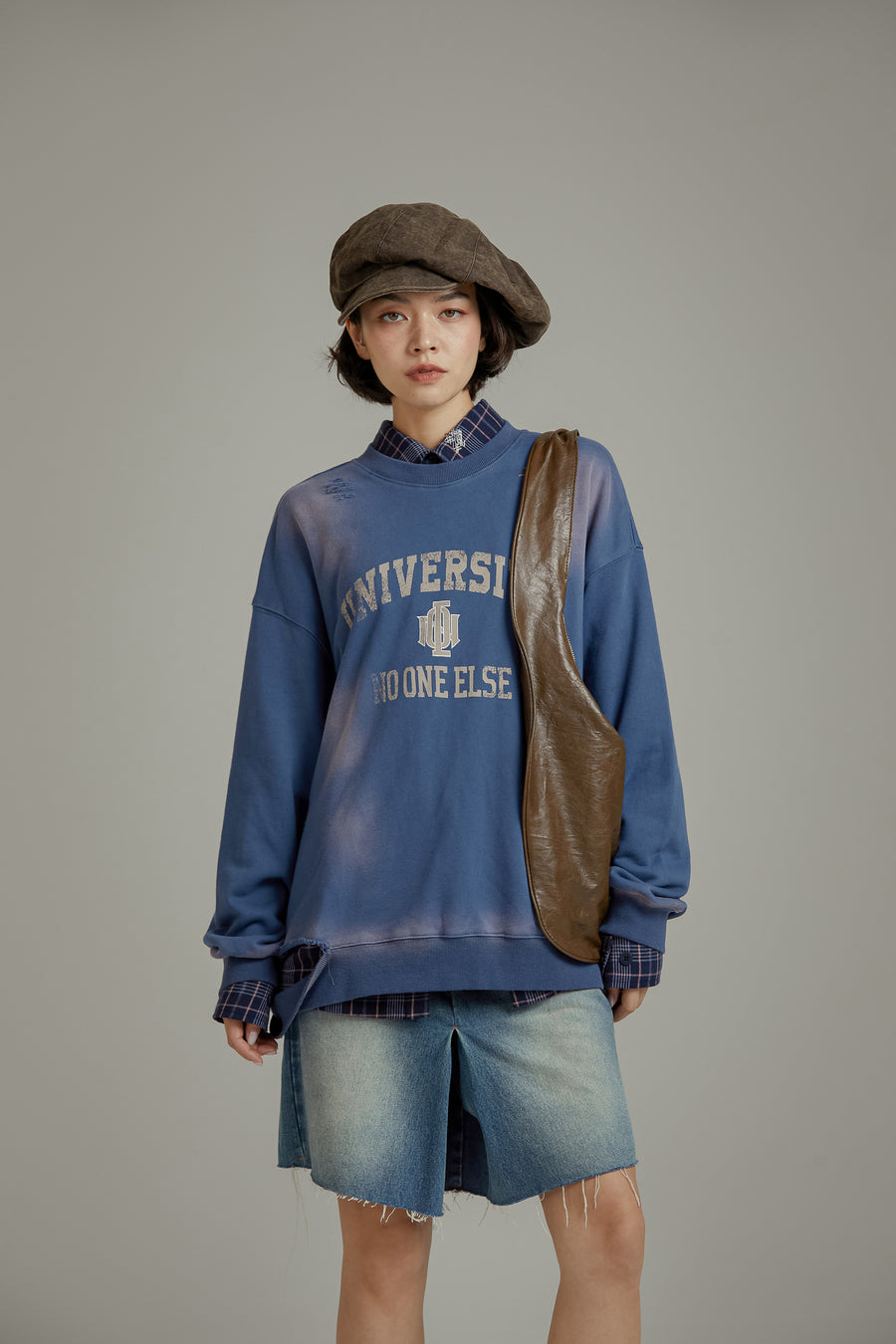 CHUU University Logo Lettering Sweatshirt