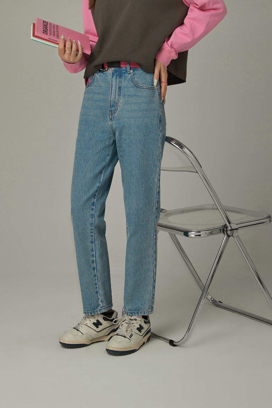 CHUU Logo Embroidered Denim Jeans