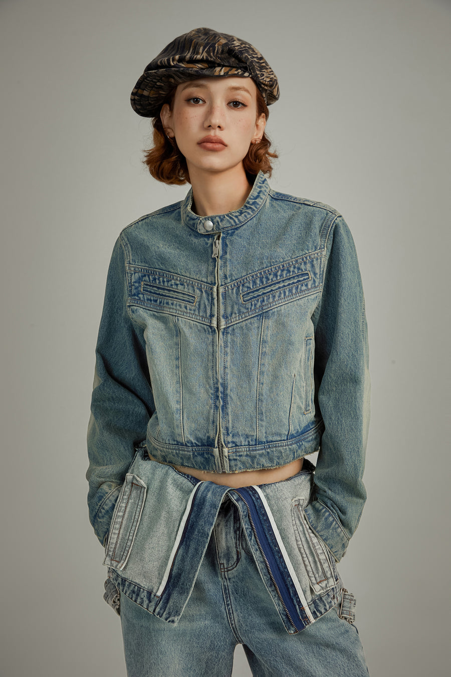 CHUU Neck Button Washed Denim Jacket