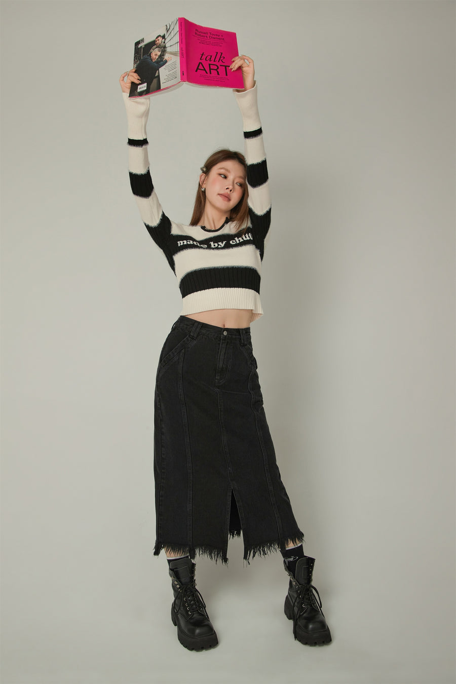 CHUU Logo Color Stripe Knit Sweater