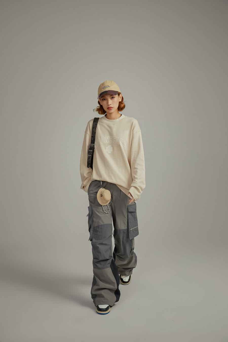 CHUU Color Matching Cargo Pants