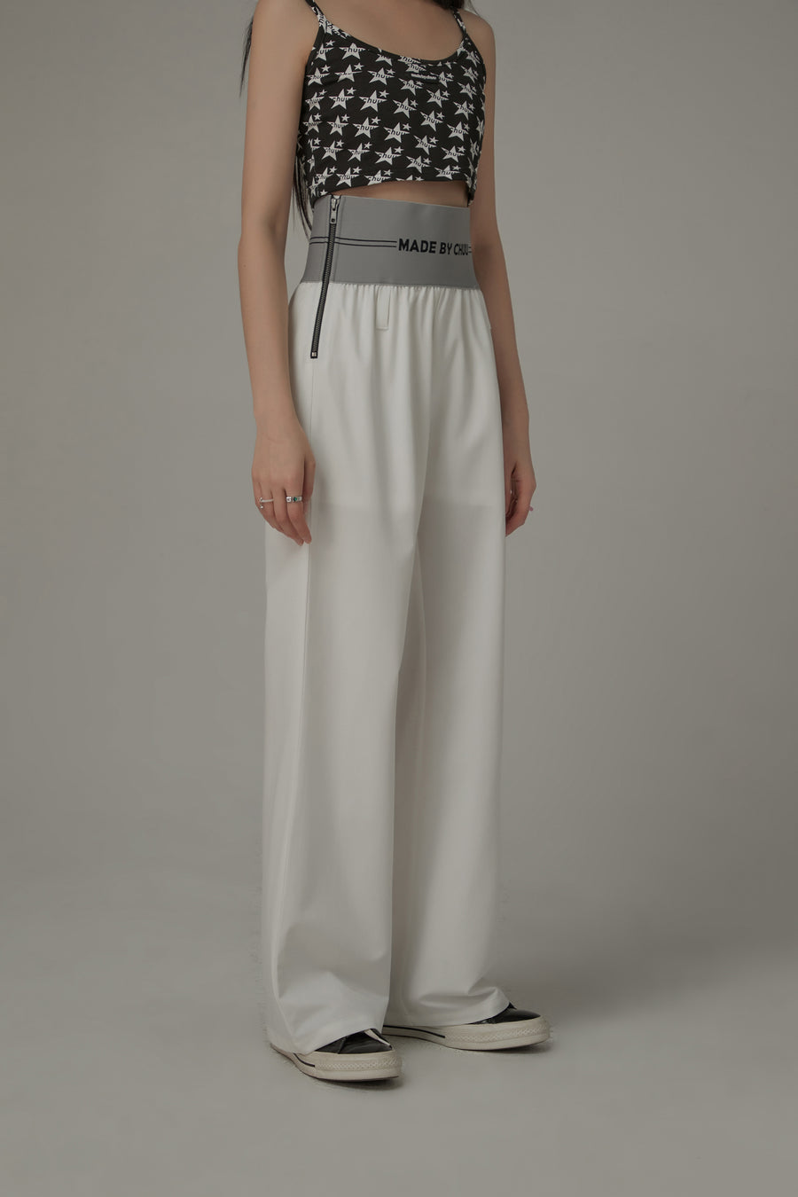 CHUU Contrast Letter High Waist Banded Wide Pants