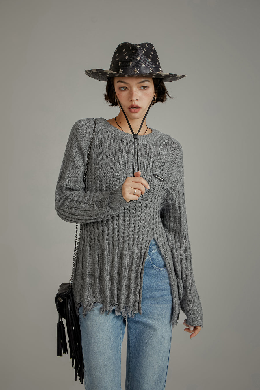 CHUU Side Front Slit Long Knit Sweater