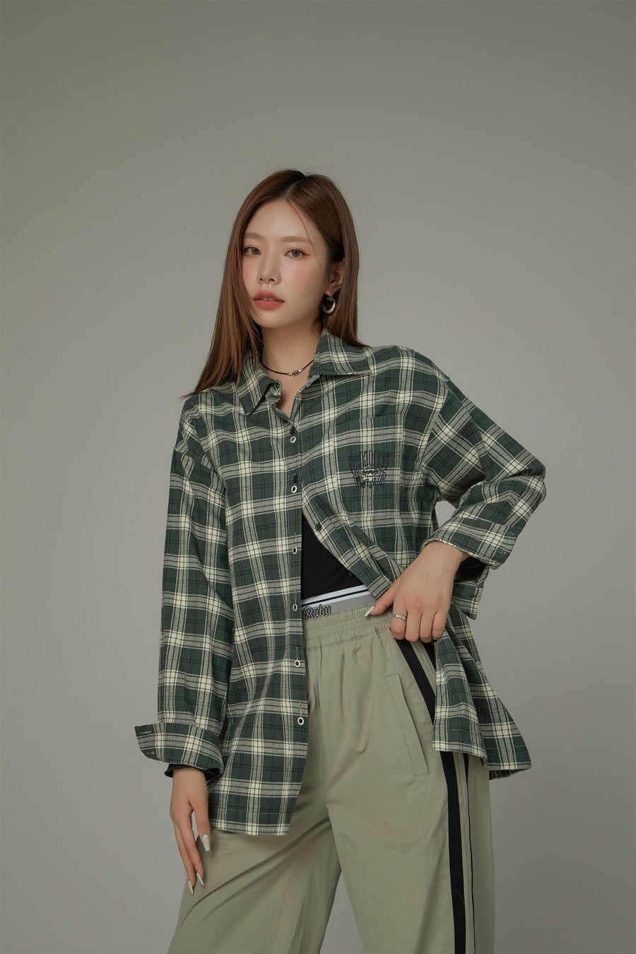 CHUU Simple Checked Loose Fit Shirt